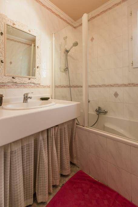 Photo of Bathroom in Saint Maurice