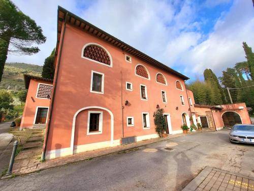 Photo of Buildings in Nocchi