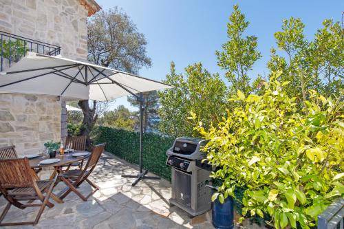 Photo of Others in Eze