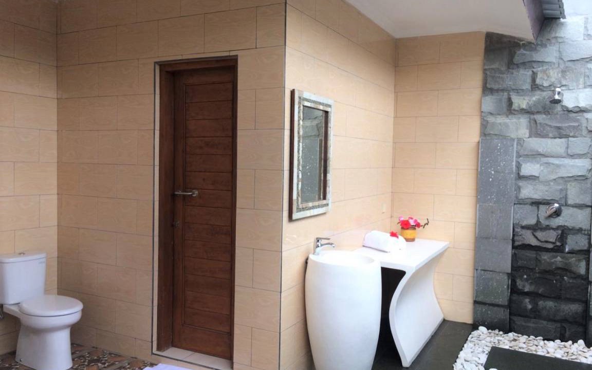 Photo of Bathroom in Banjartegehe