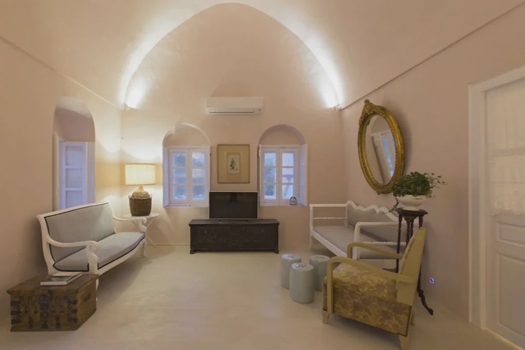 Photo of Livingroom in Vothon