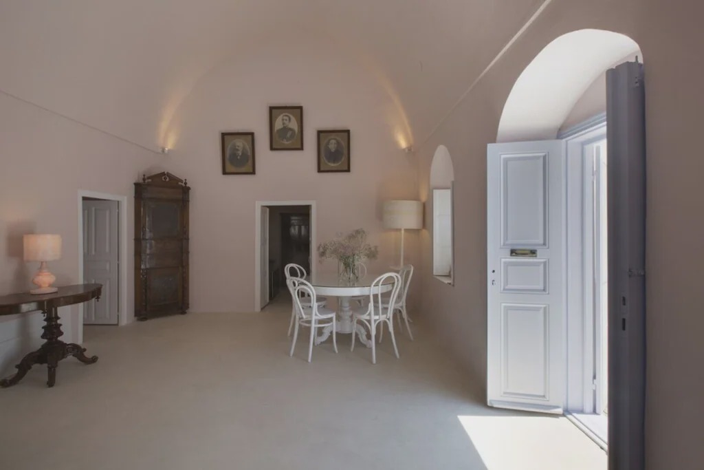 Photo of Livingroom in Vothon