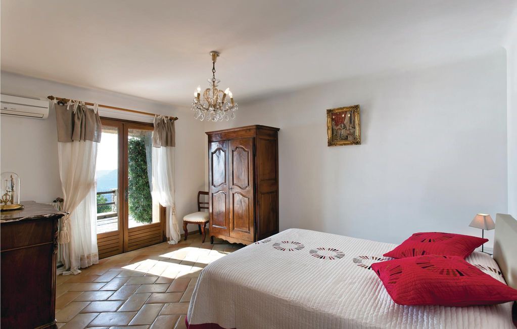 Photo of Bedroom in Les Termes