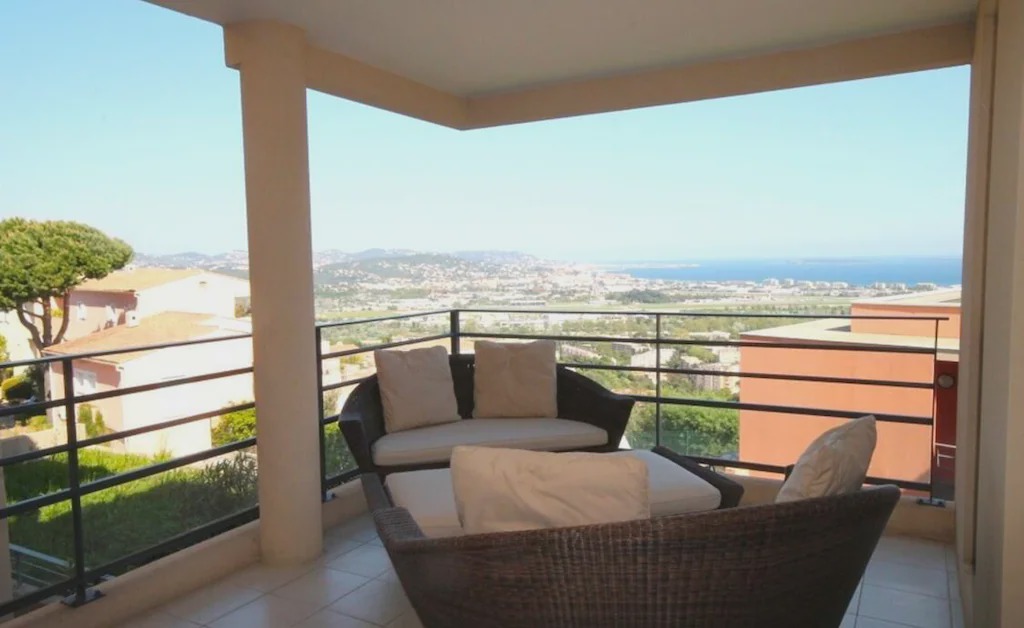 Photo of Patio Balcony in Les Termes