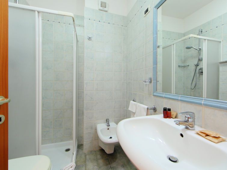 Photo of Bathroom in Vada