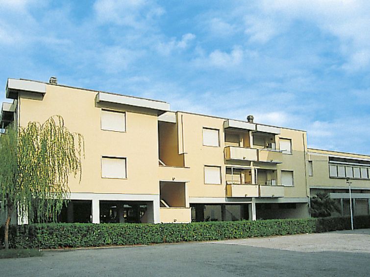 Photo of Buildings in Mazzanta