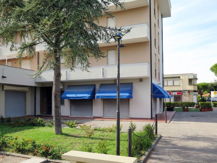 Photo of Buildings in Mazzanta