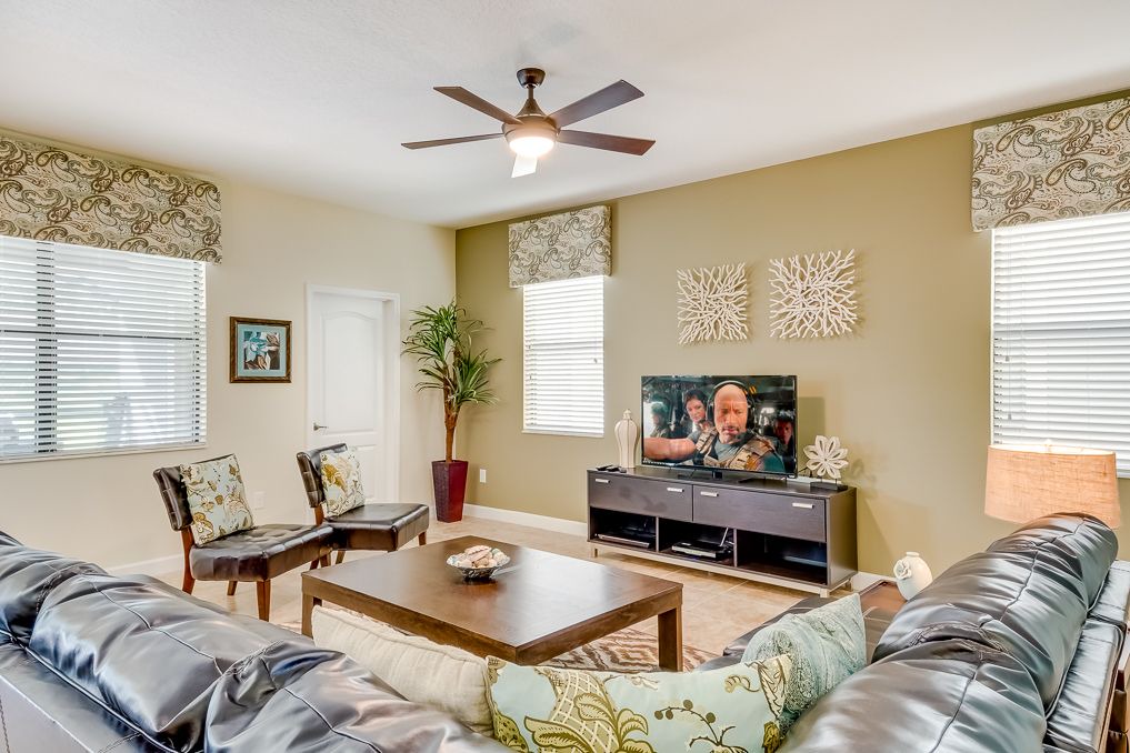 Photo of Livingroom in Davenport