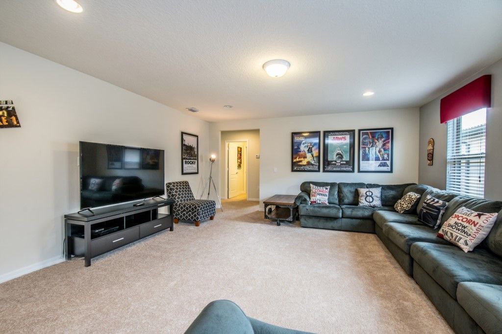 Photo of Livingroom in Four Corners