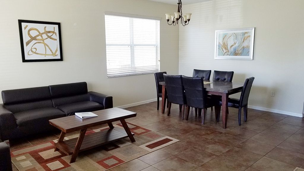 Photo of Livingroom in Windwood Bay