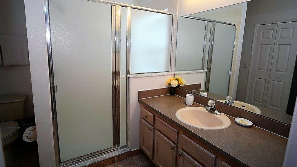 Photo of Bathroom in Eagle Pointe South