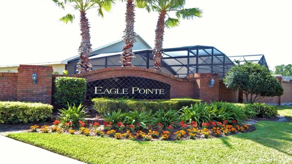 Photo of Buildings in Eagle Pointe South