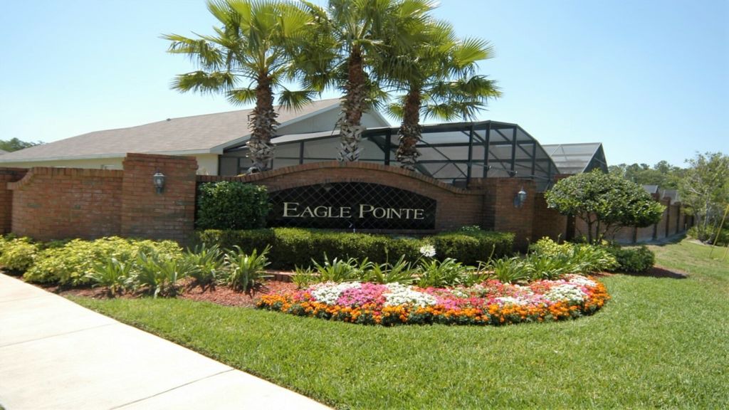 Photo of Buildings in Eagle Pointe South