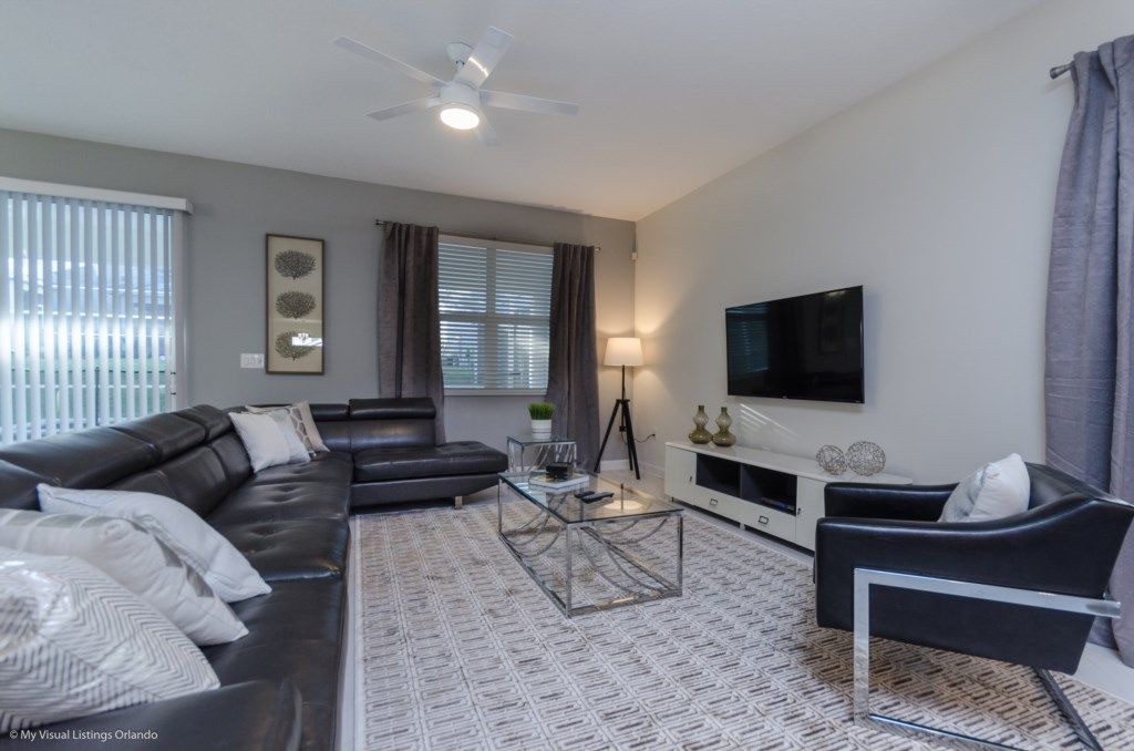 Photo of Livingroom in Davenport
