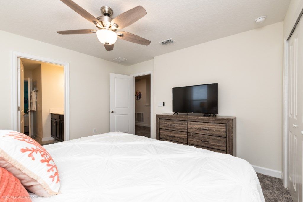 Photo of Bedroom in Davenport
