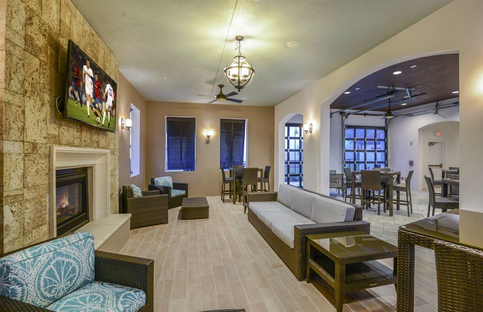 Photo of Livingroom in Four Corners
