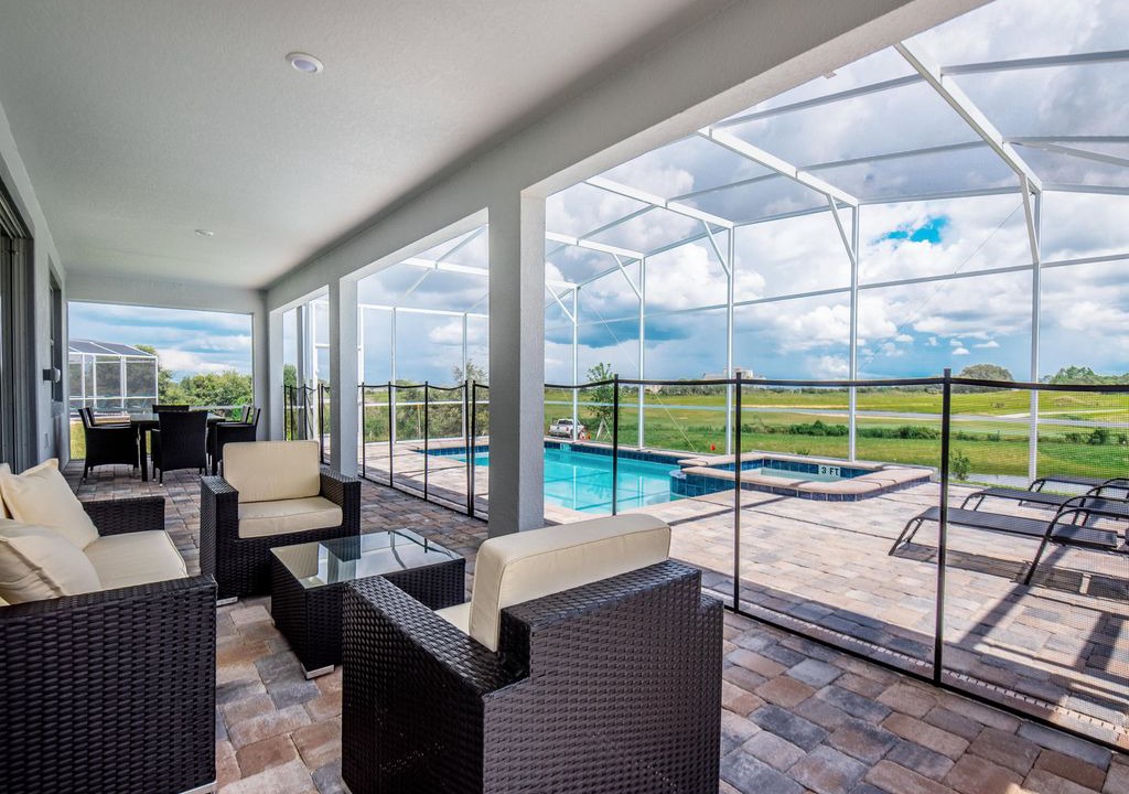 Photo of Patio Balcony in Davenport