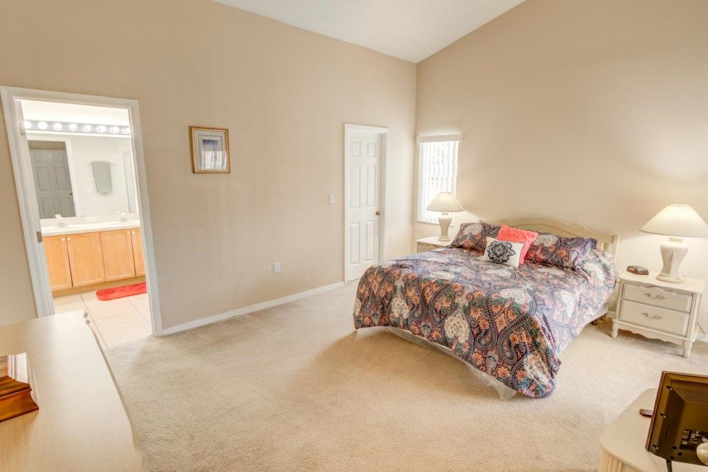 Photo of Bedroom in Creekside