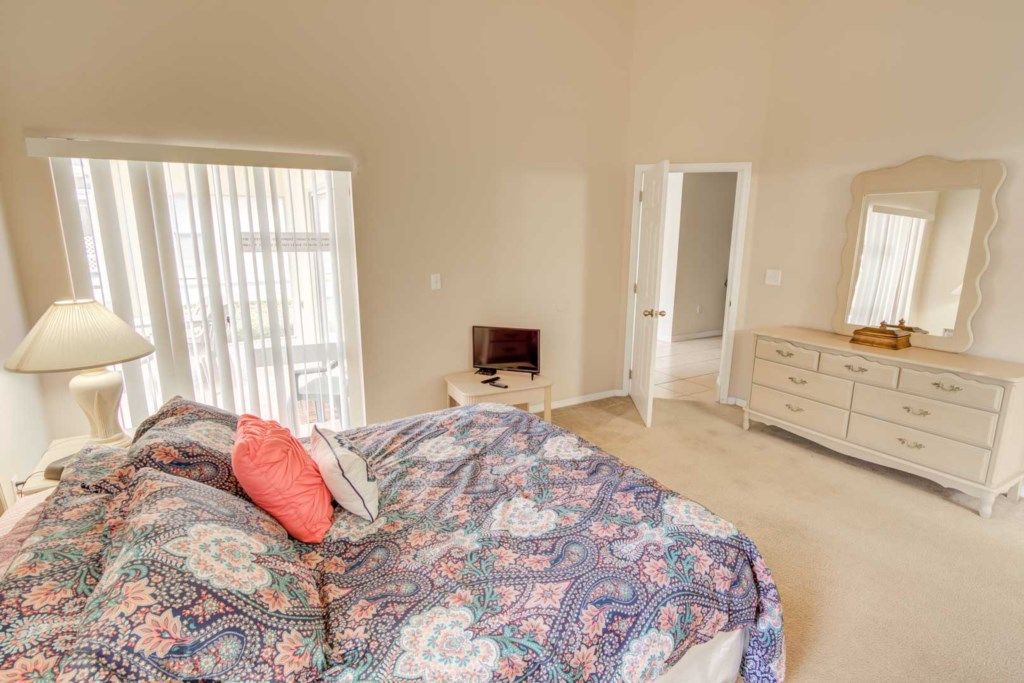 Photo of Bedroom in Creekside