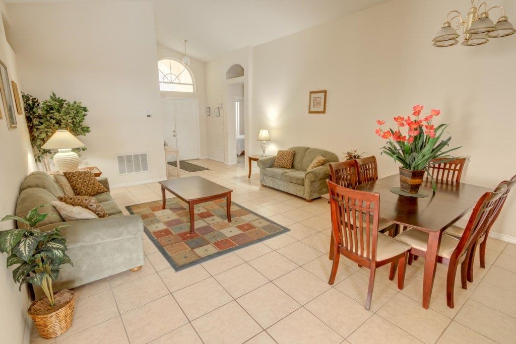 Photo of Livingroom in Creekside