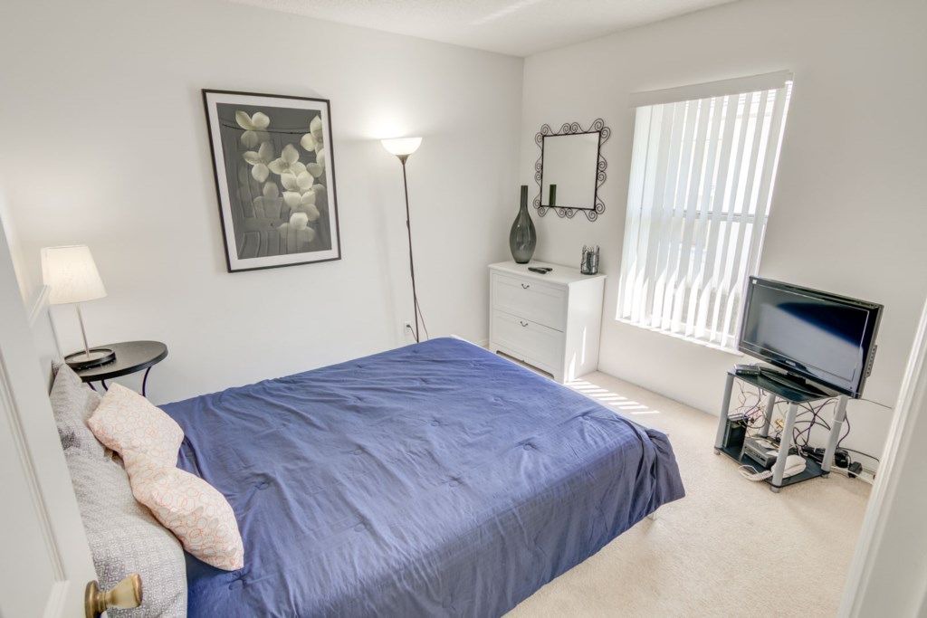 Photo of Bedroom in Windward Cay