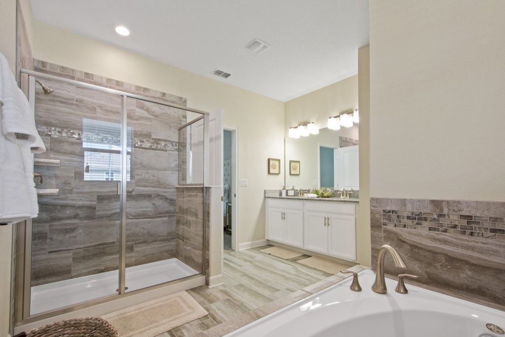 Photo of Bathroom in Davenport