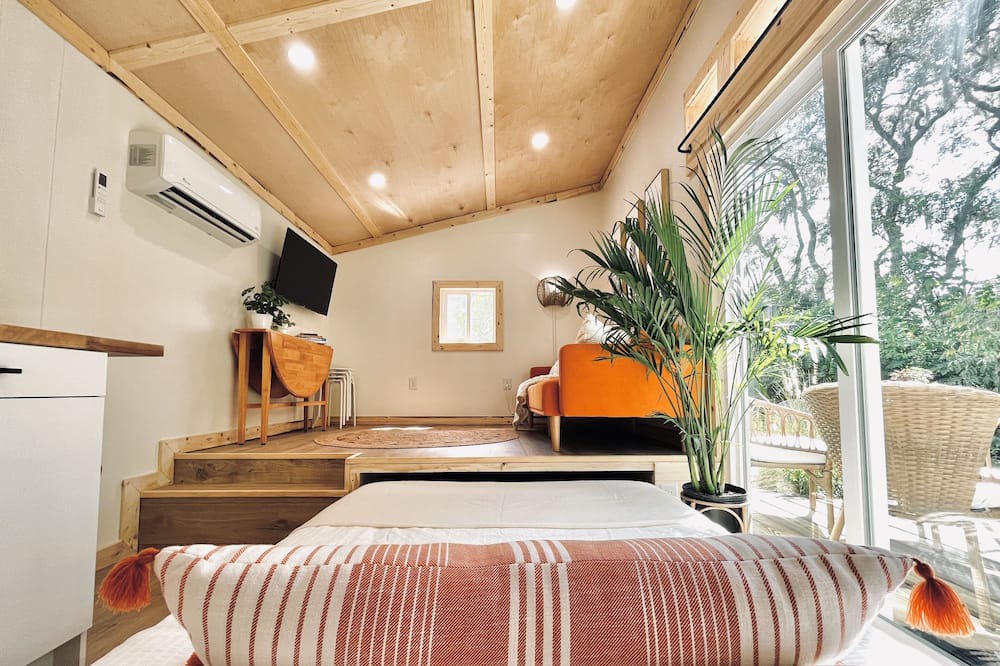 Photo of Bedroom in Forest City