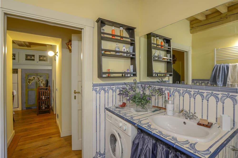 Photo of Bathroom in Fivizzano