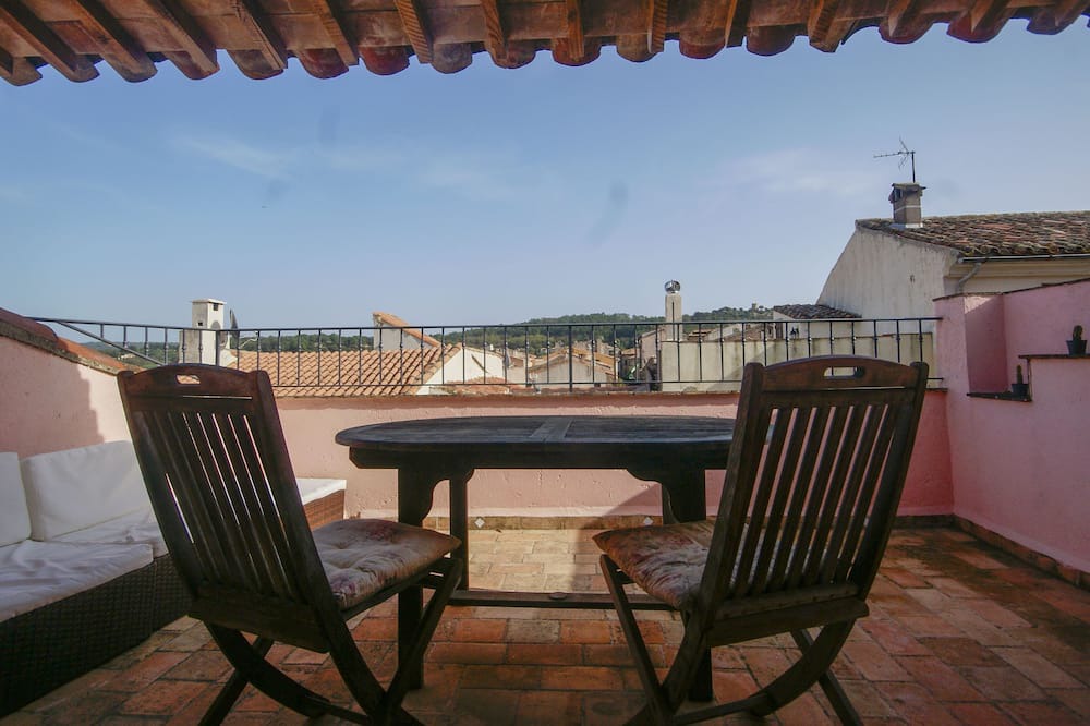 Photo of Patio Balcony in La Garde-Freinet