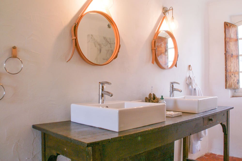 Photo of Bathroom in La Garde-Freinet