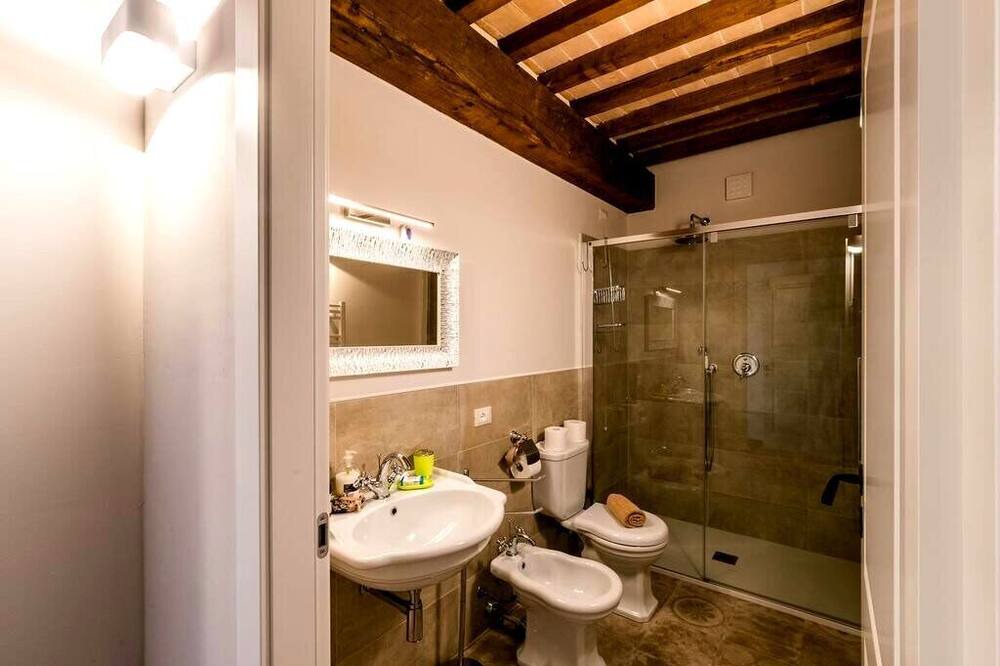 Photo of Bathroom in Lucignano