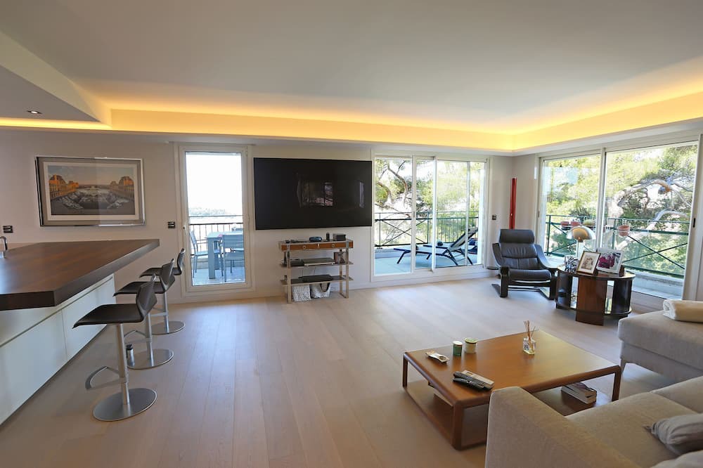 Photo of Livingroom in Riquier