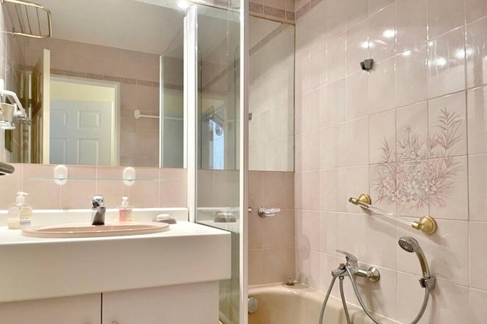 Photo of Bathroom in Frejus Plage