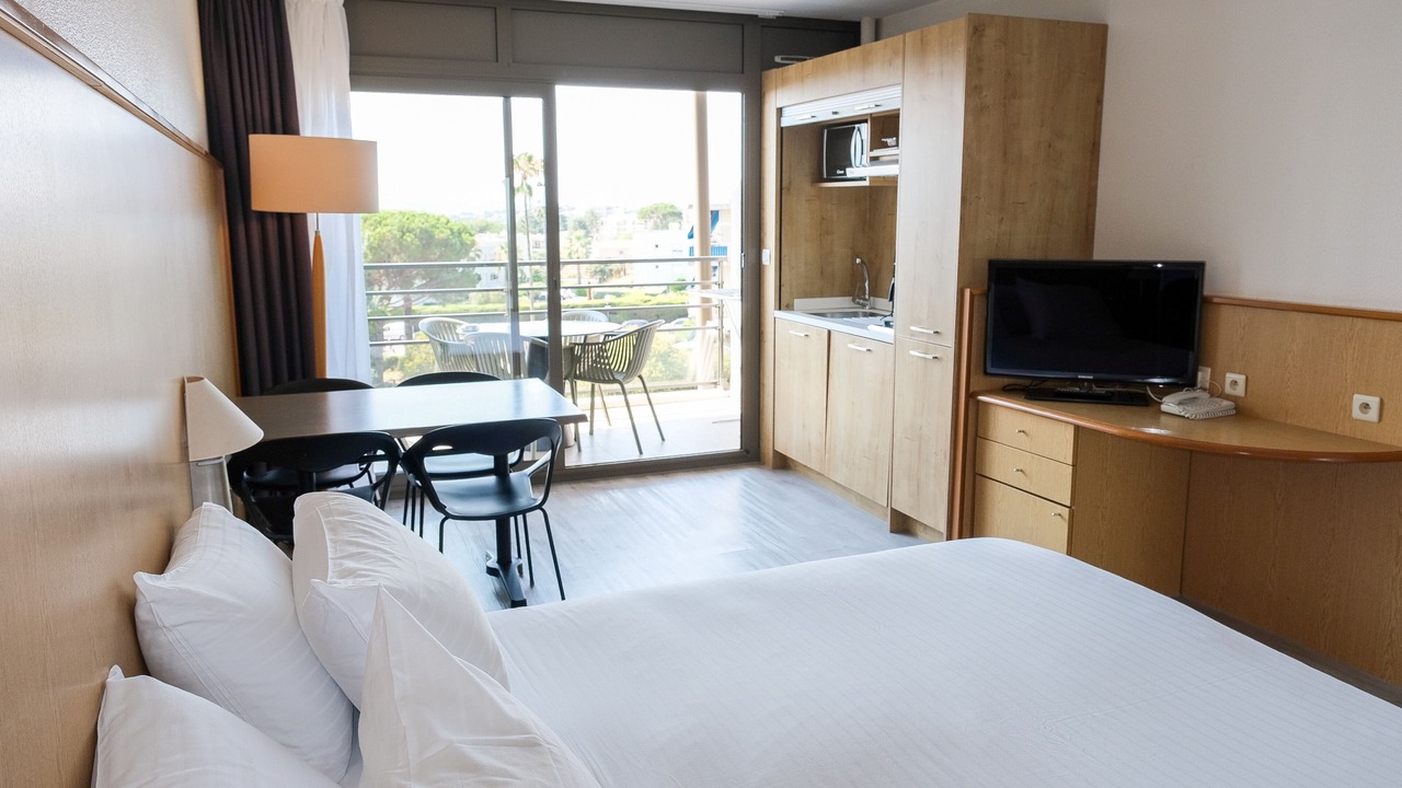 Photo of Bedroom in Plaine de la Brague
