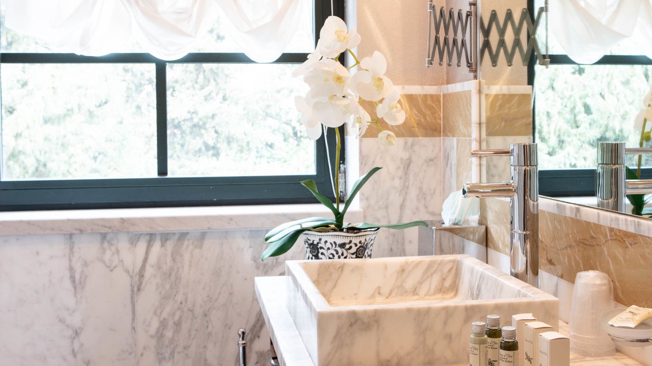 Photo of Bathroom in Carrara