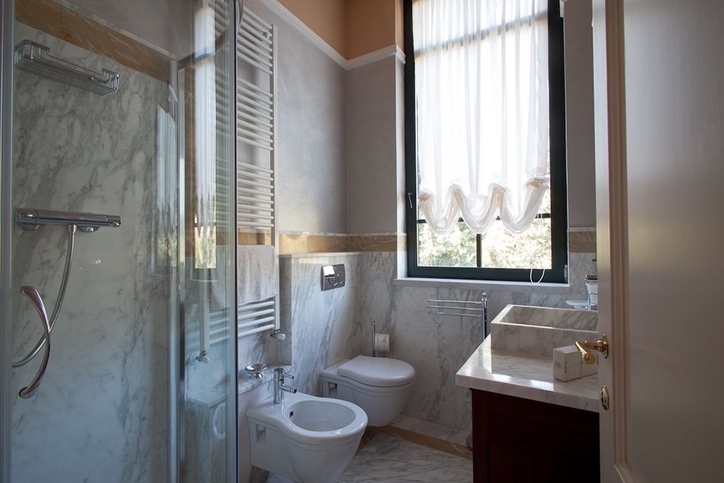 Photo of Bathroom in Carrara
