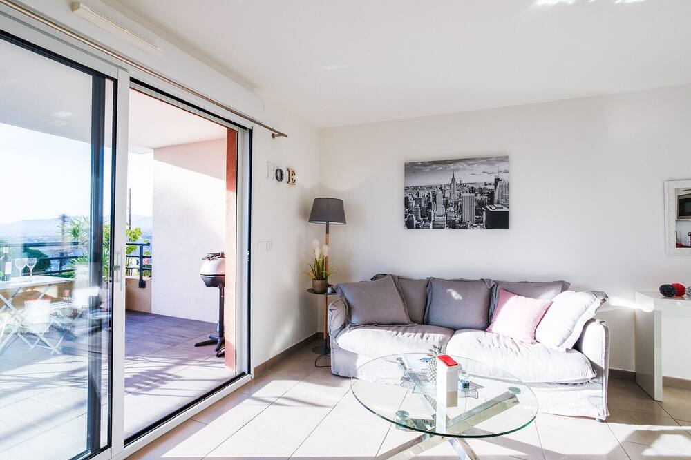 Photo of Bedroom in Saint Antoine