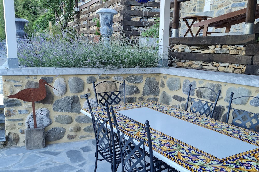 Photo of Patio Balcony in Casola in Lunigiana