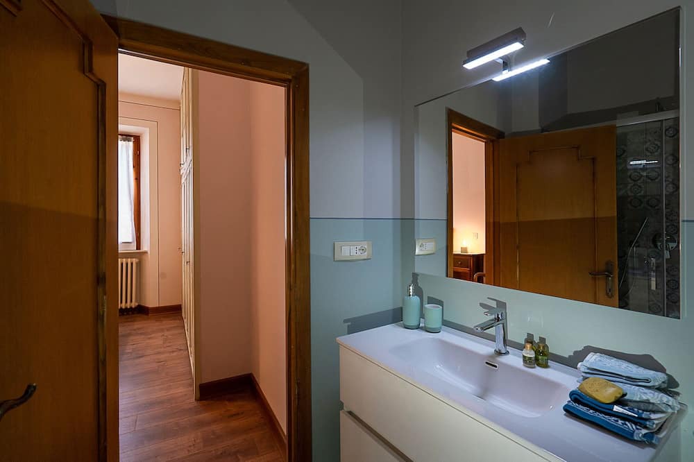 Photo of Bathroom in Monticchiello