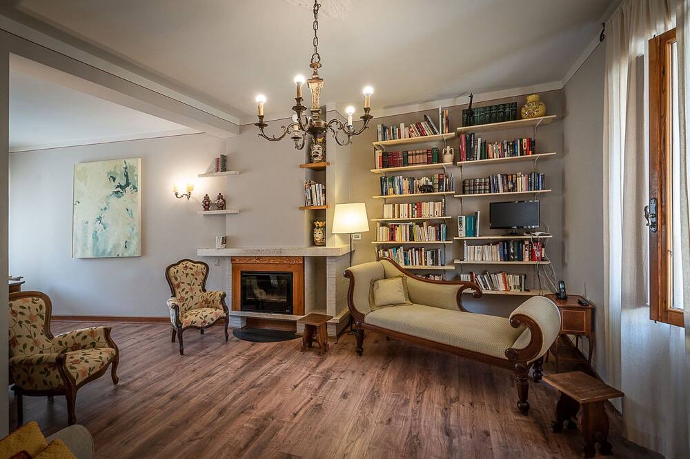 Photo of Livingroom in Monticchiello