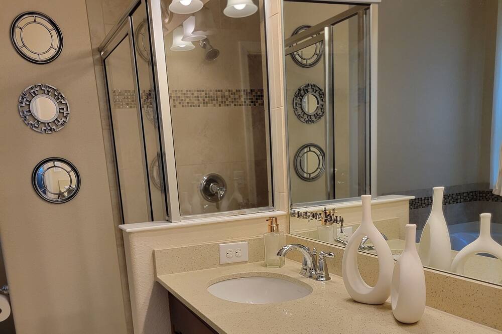 Photo of Bathroom in Ocoee
