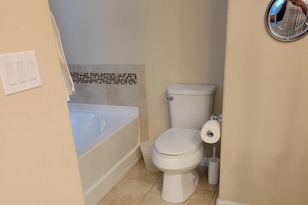 Photo of Bathroom in Ocoee
