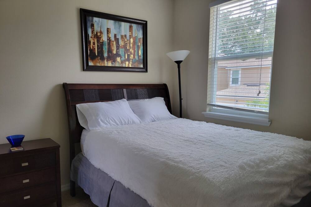 Photo of Bedroom in Ocoee