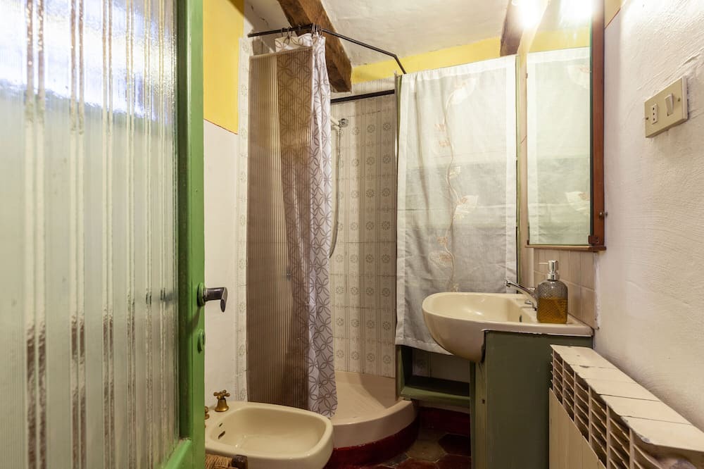 Photo of Bathroom in Maglietola