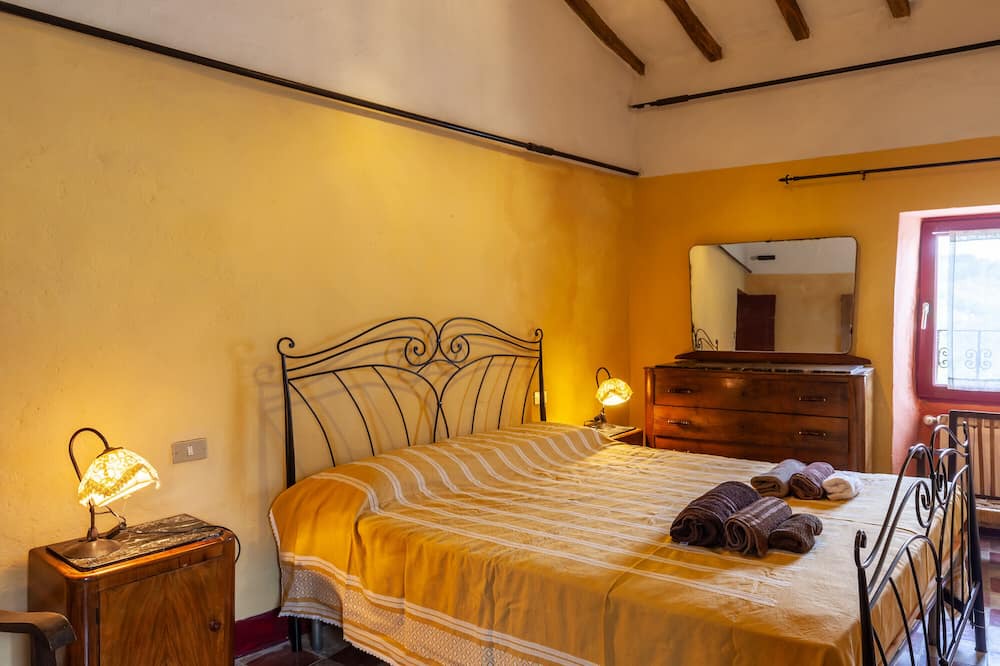 Photo of Bedroom in Maglietola