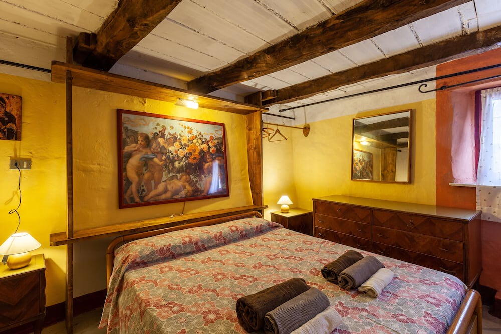 Photo of Bedroom in Maglietola