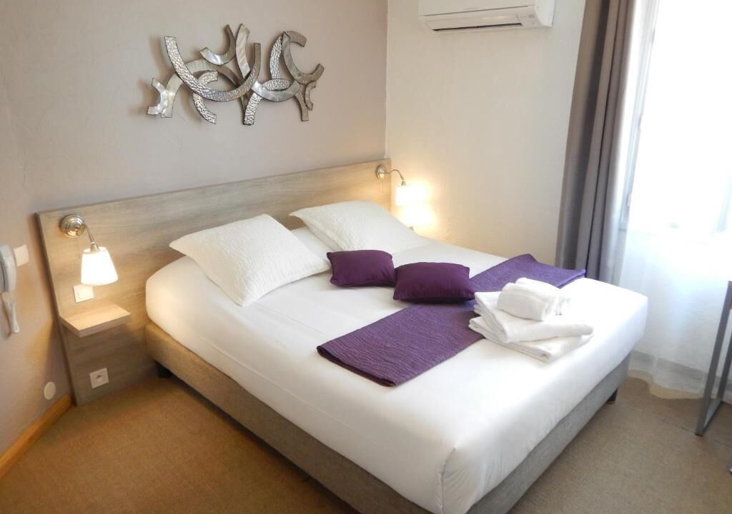 Photo of Bedroom in Cap-d'Antibes