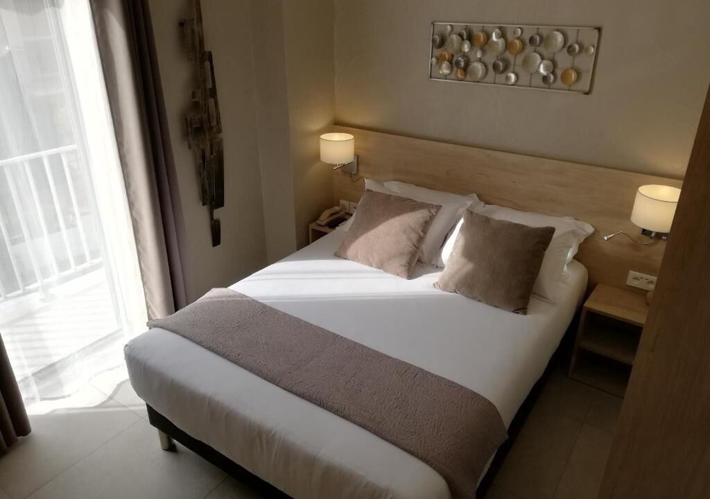Photo of Bedroom in Cap-d'Antibes