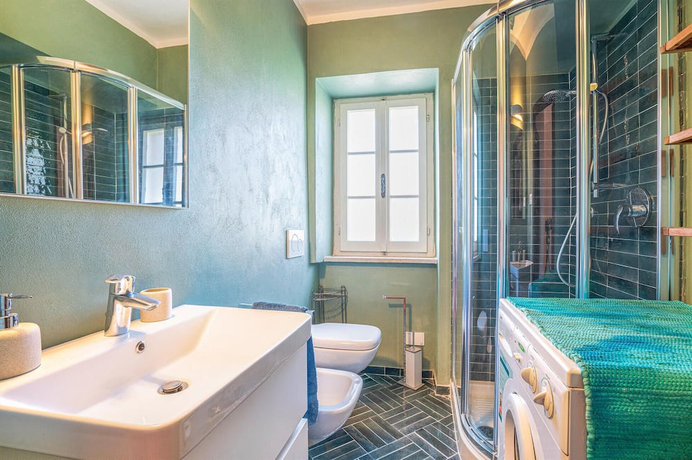 Photo of Bathroom in Marciana