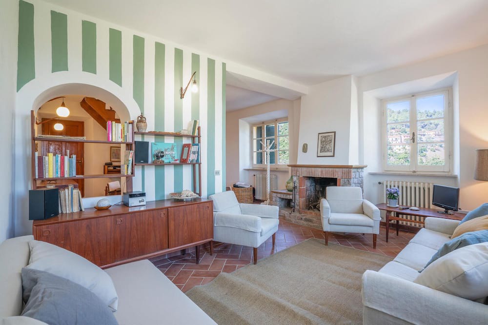 Photo of Livingroom in Marciana